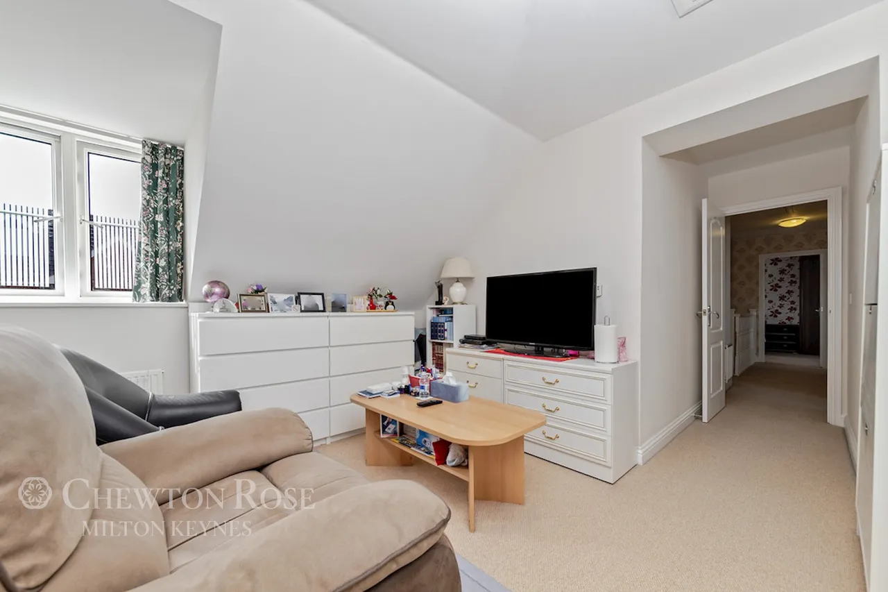 Freyberg Drive, Aylesbury, photo 29