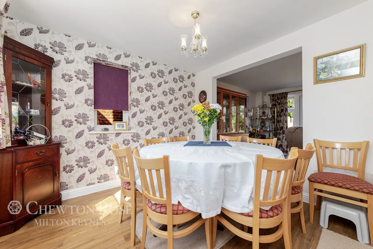 Freyberg Drive, Aylesbury, photo 14