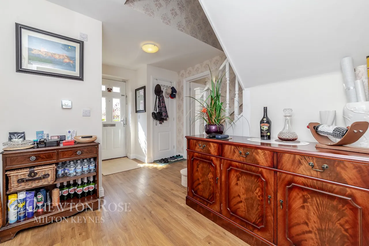 Freyberg Drive, Aylesbury, photo 8