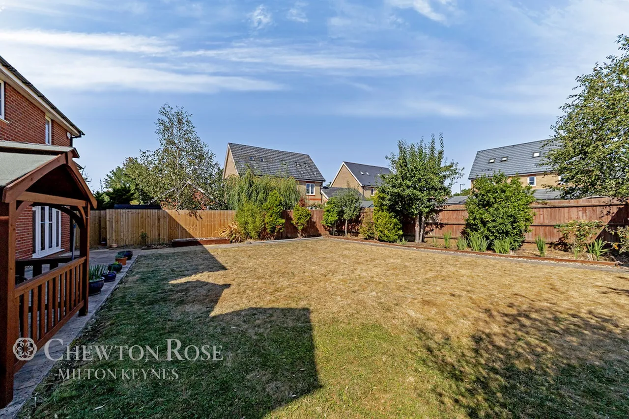 Freyberg Drive, Aylesbury, photo 40