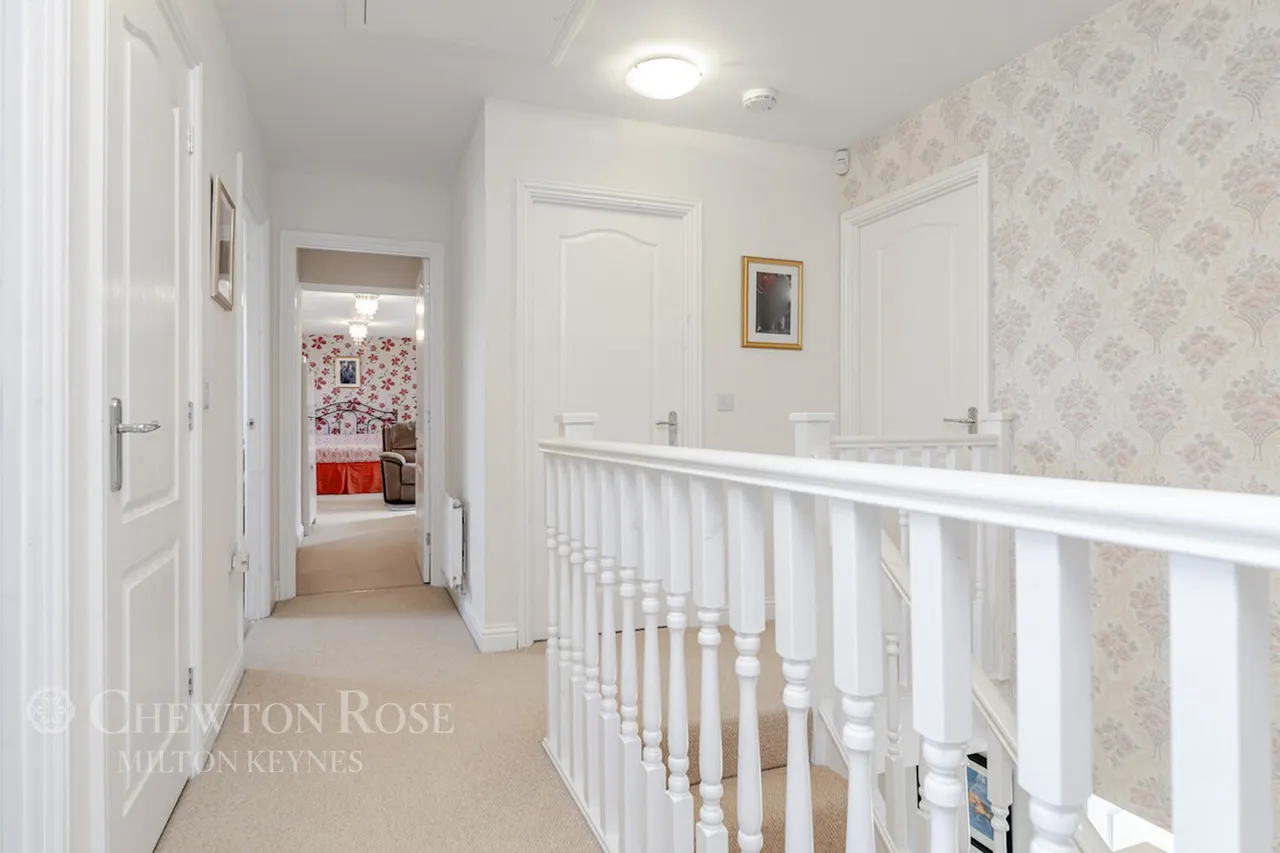 Freyberg Drive, Aylesbury, photo 23