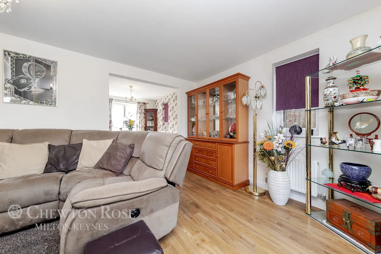 Freyberg Drive, Aylesbury, photo 12