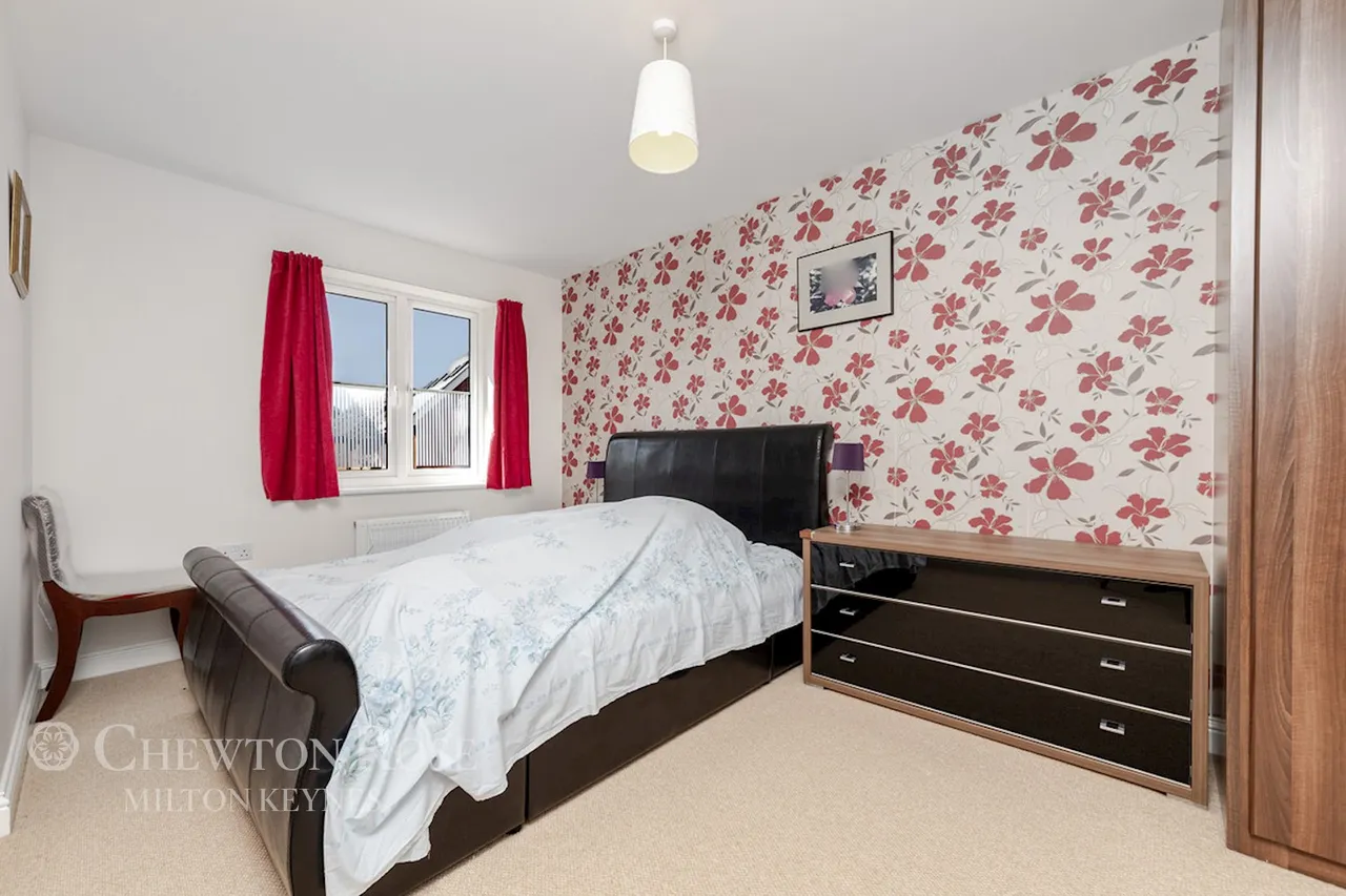 Freyberg Drive, Aylesbury, photo 33