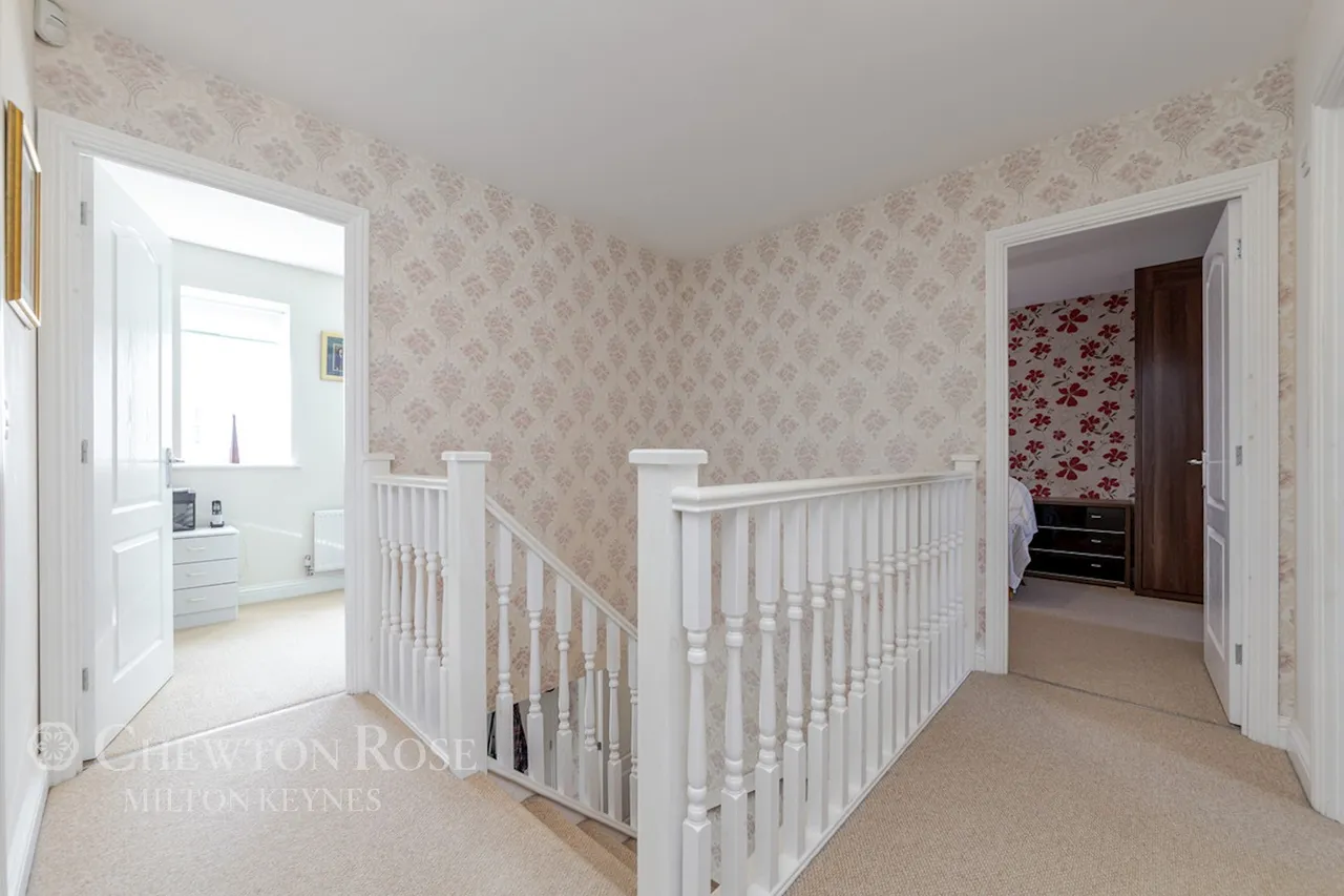 Freyberg Drive, Aylesbury, photo 22