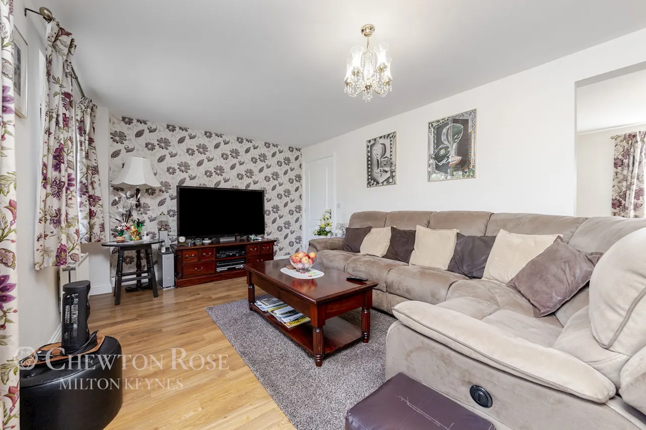 Freyberg Drive, Aylesbury, photo 11