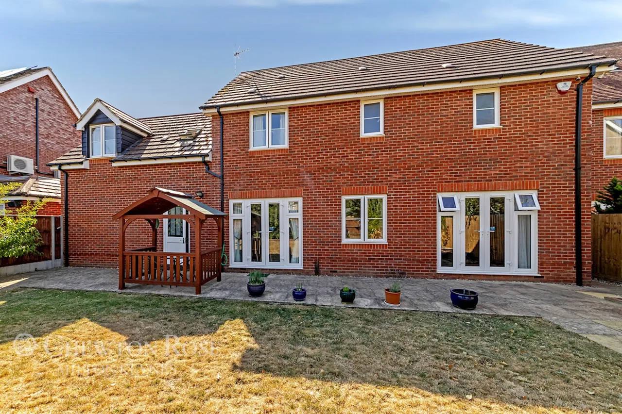 Freyberg Drive, Aylesbury, photo 43