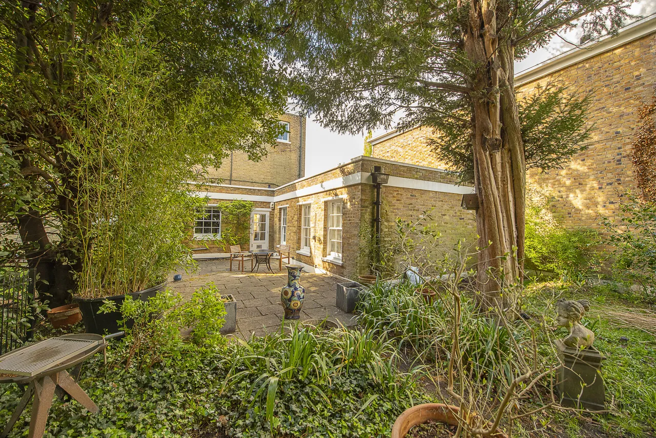 Hampton Court Road, Hampton, TW12, photo 4