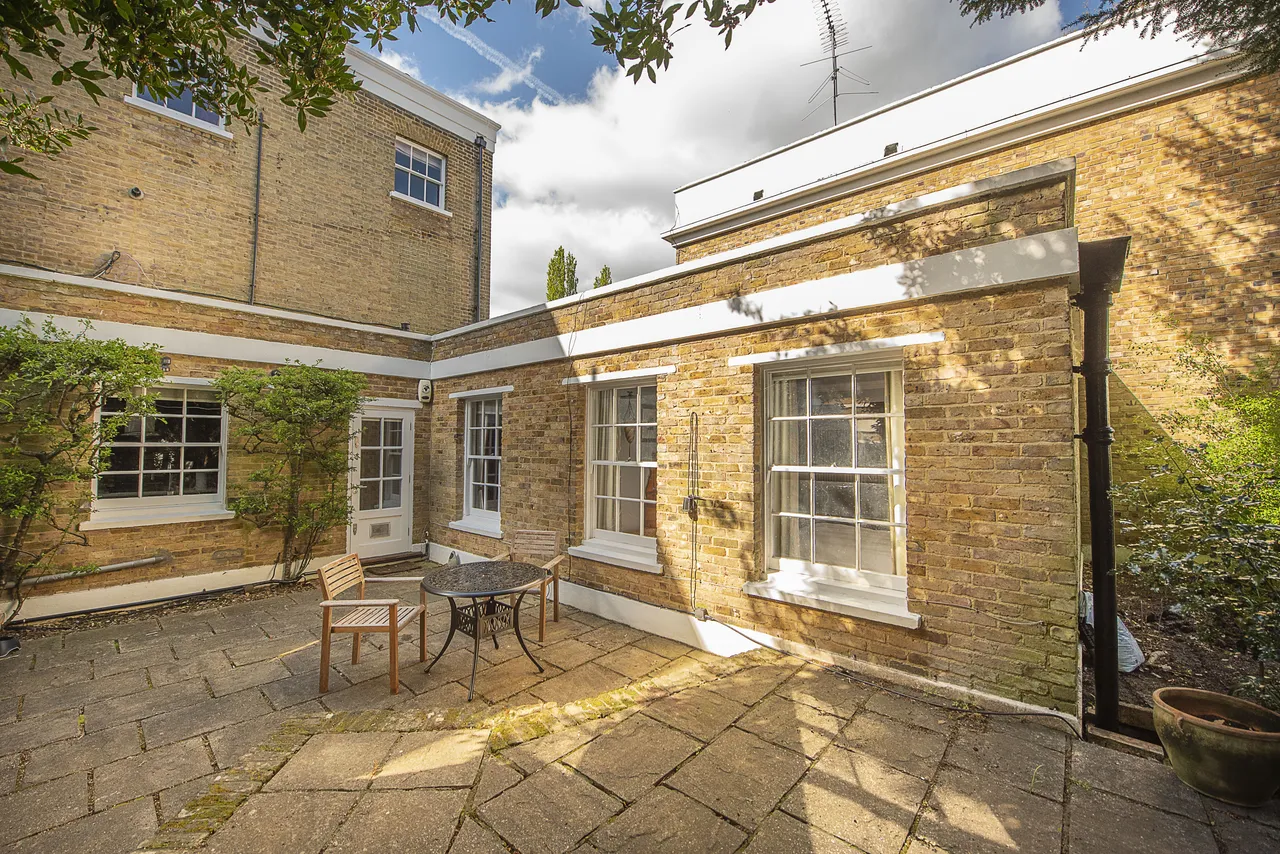 Hampton Court Road, Hampton, TW12, photo 5