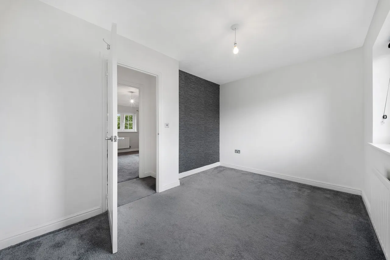 Lunts Heath Road, Widnes, Widnes, WA8 5BD, photo 13