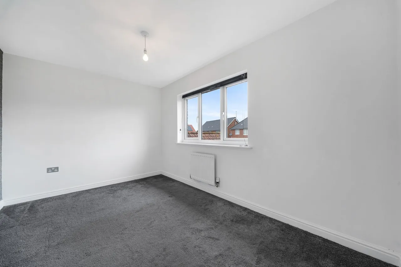 Lunts Heath Road, Widnes, Widnes, WA8 5BD, photo 12