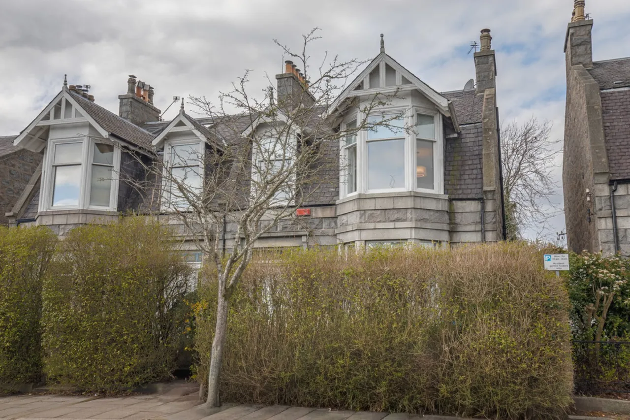 3 bed house for sale — Richmondhill Road, Aberdeen
