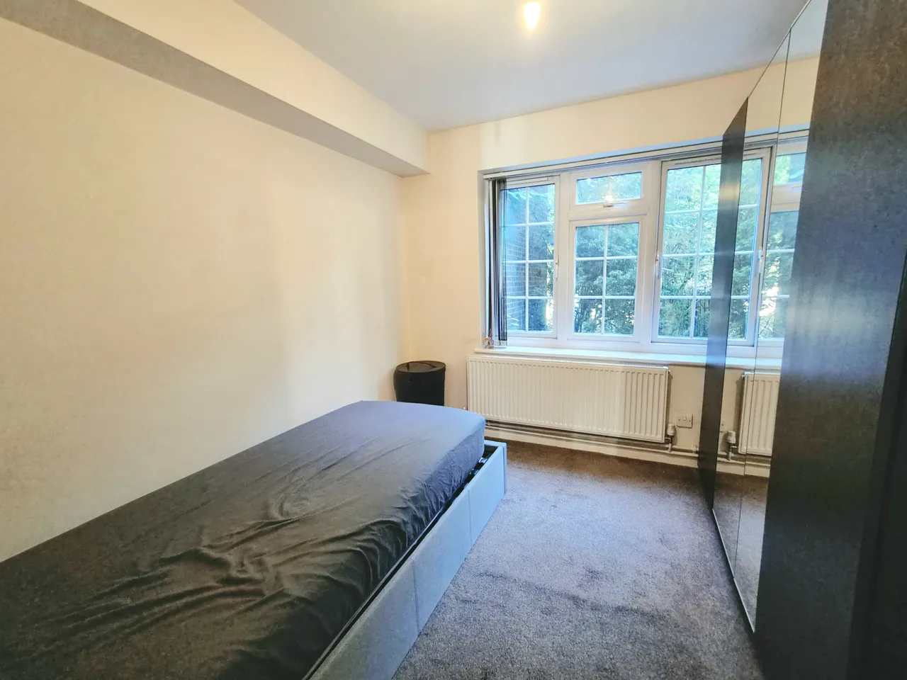 Arborfield Close, SL1, photo 6