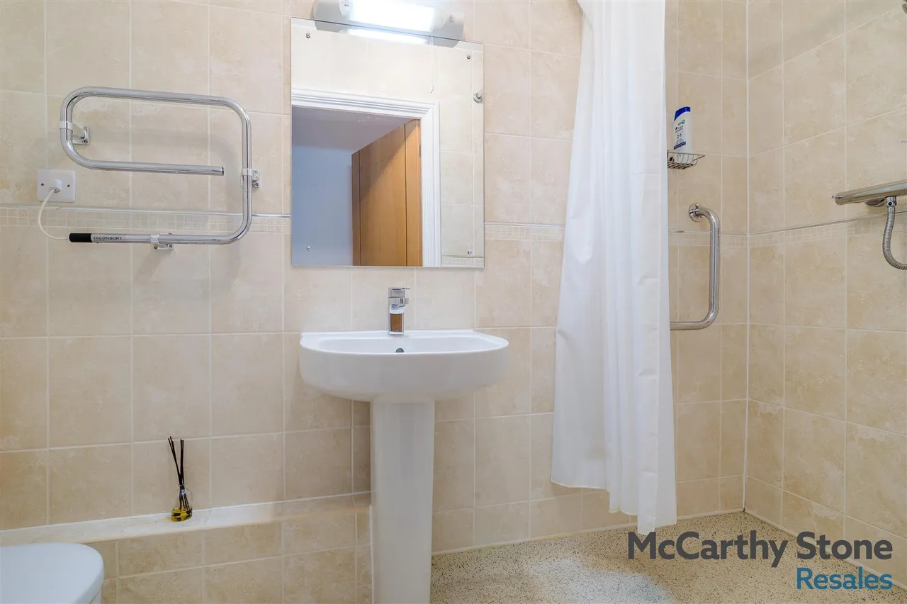 Marlborough Road, Cardiff, CF23, photo 9