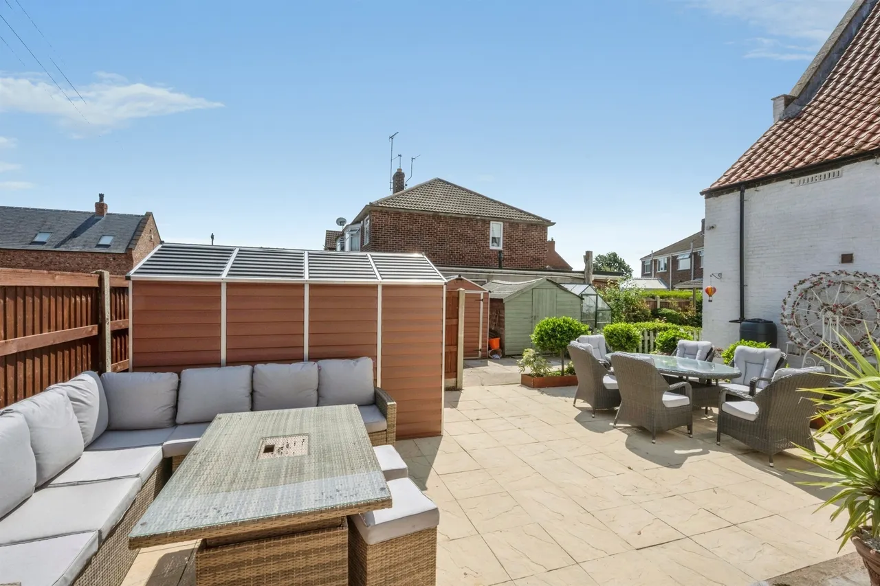 Cedric Road, Edenthorpe, DN3, photo 6