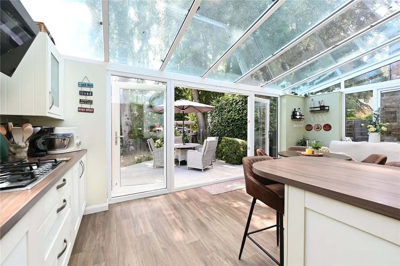 Knoll Road, Fleet, Hampshire, GU51 4PR, photo 15