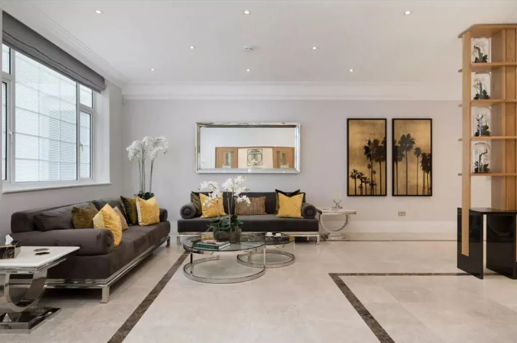 Market Mews, Mayfair, W1J, photo 2