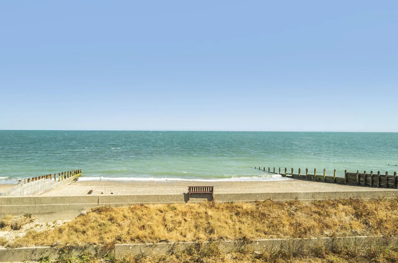 East Beach Road, Selsey, PO20, photo 21
