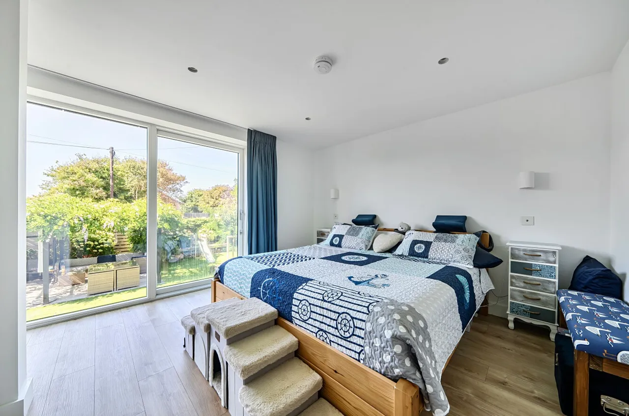 East Beach Road, Selsey, PO20, photo 5