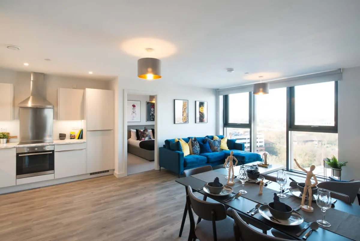 3 bed flat to rent, The Quay Loop Road, Harbour City, M50
