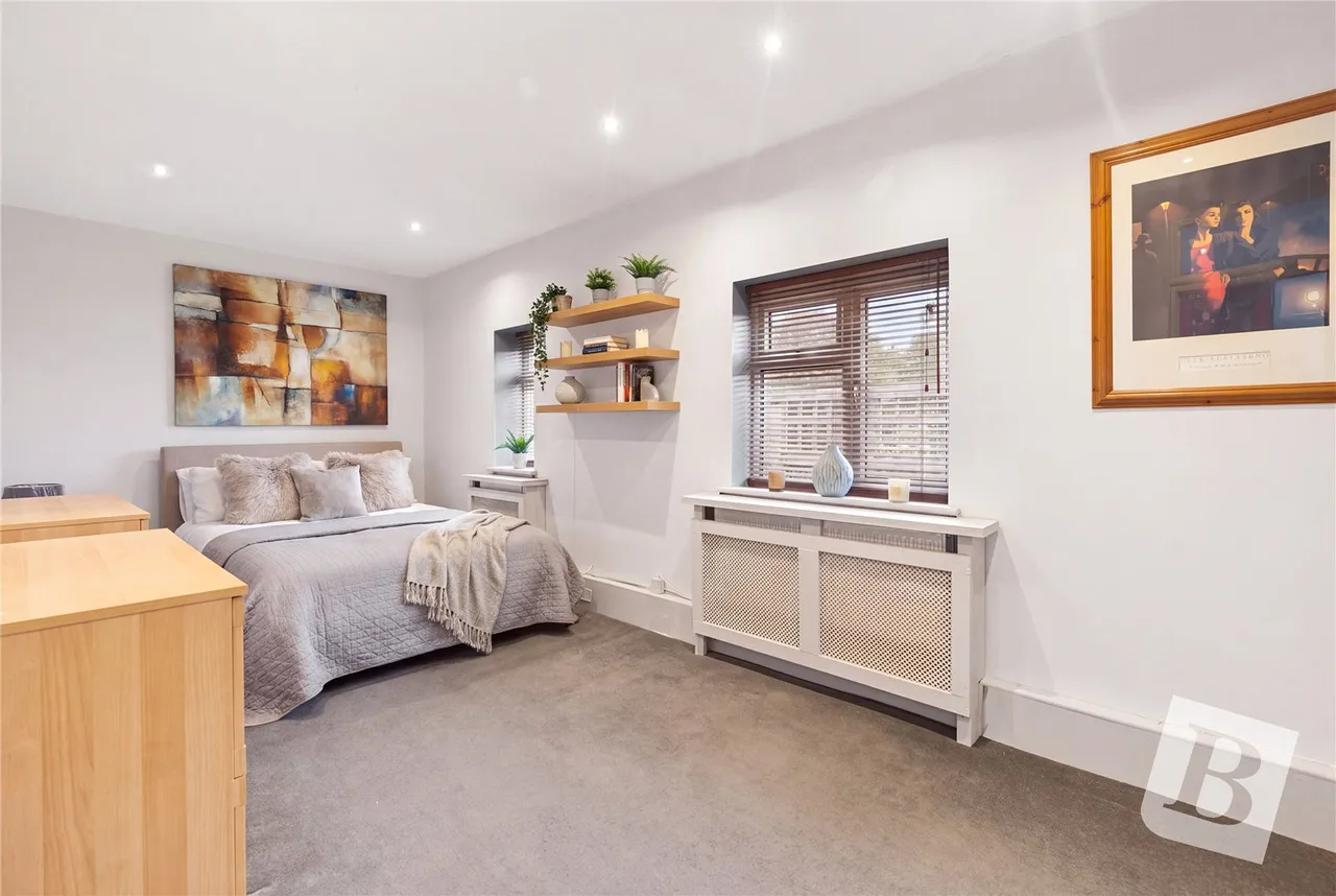 Maycroft Gardens, Grays, RM17, photo 12