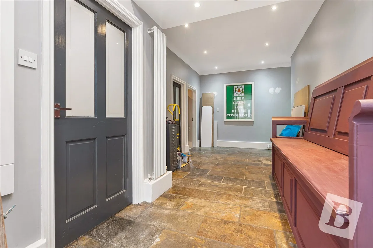 Maycroft Gardens, Grays, RM17, photo 3
