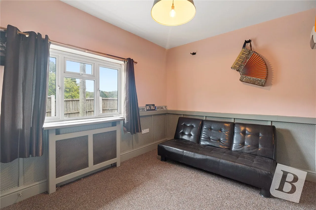 Maycroft Gardens, Grays, RM17, photo 24