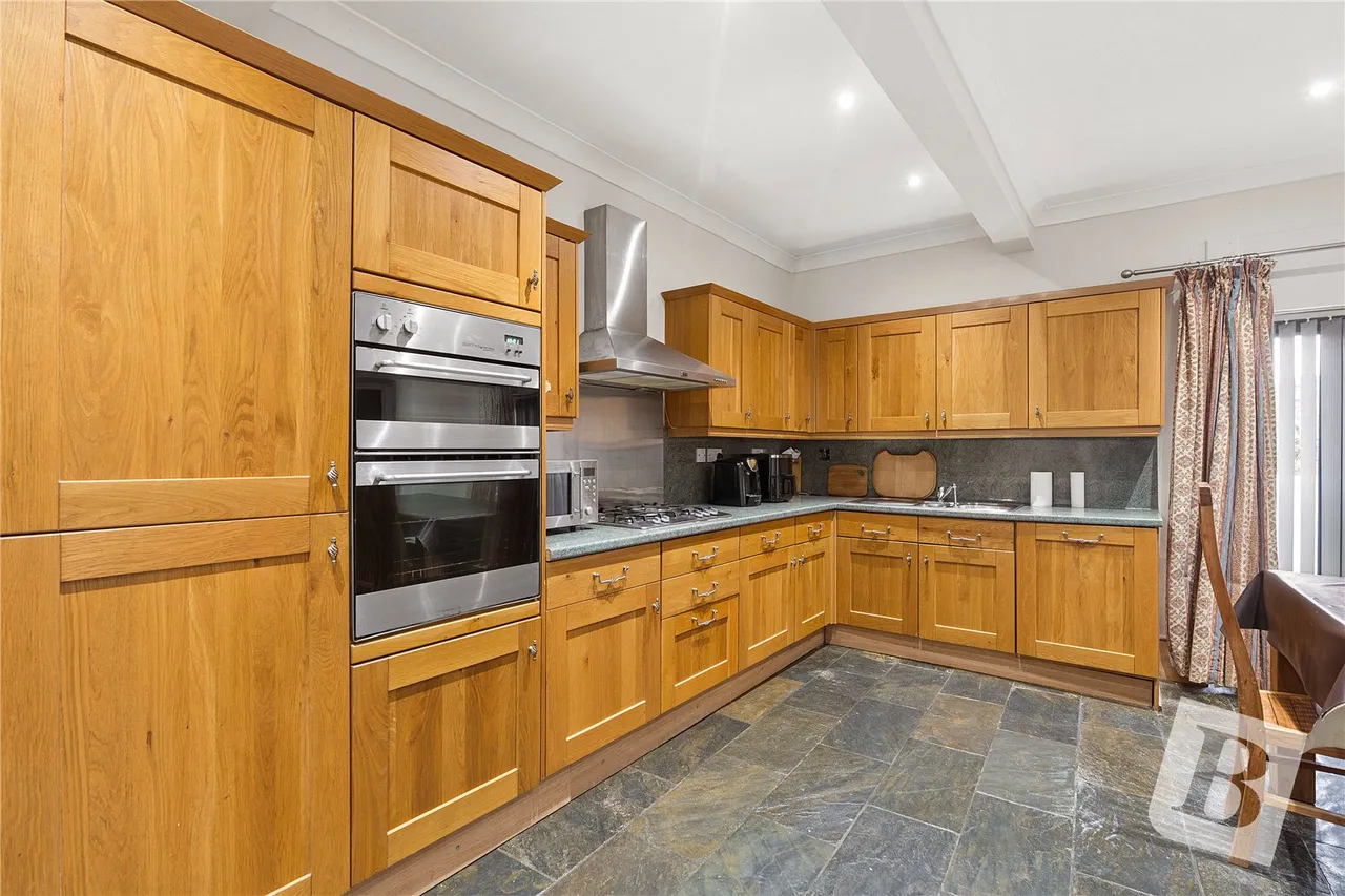 Maycroft Gardens, Grays, RM17, photo 5