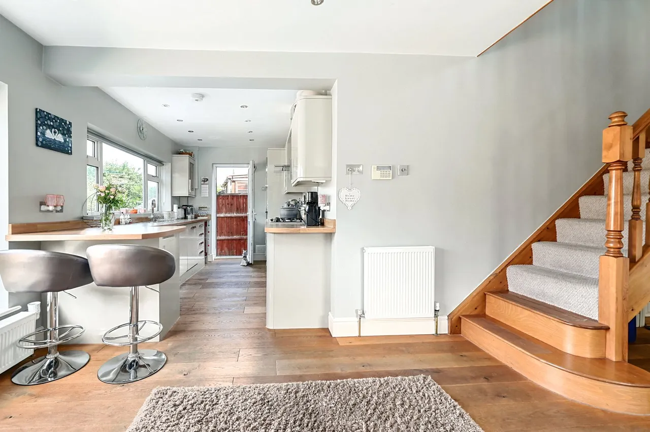 Riverside Close, Staines, TW18, photo 5