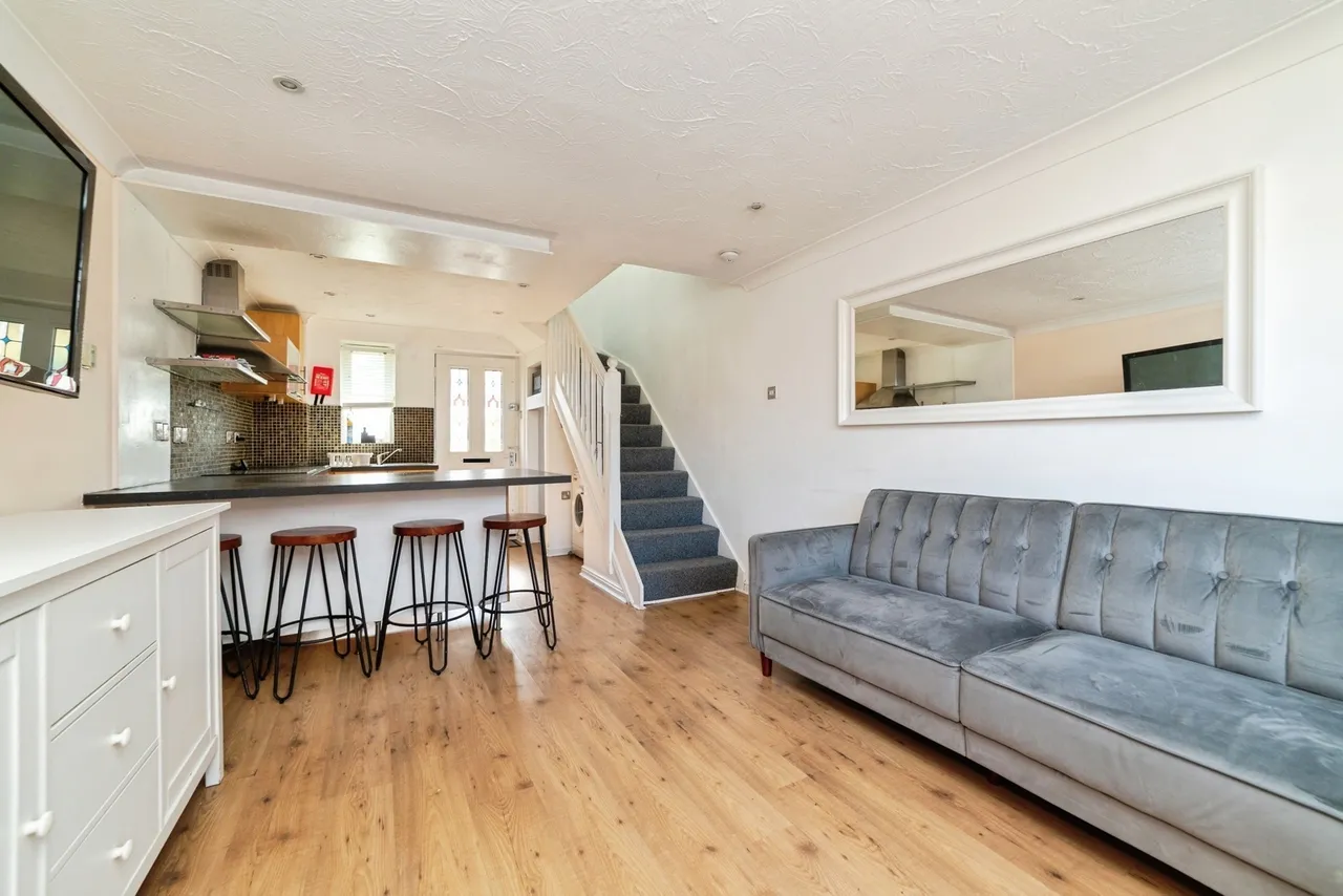 Augustus Gate, Stevenage, Hertfordshire, SG2, photo 2