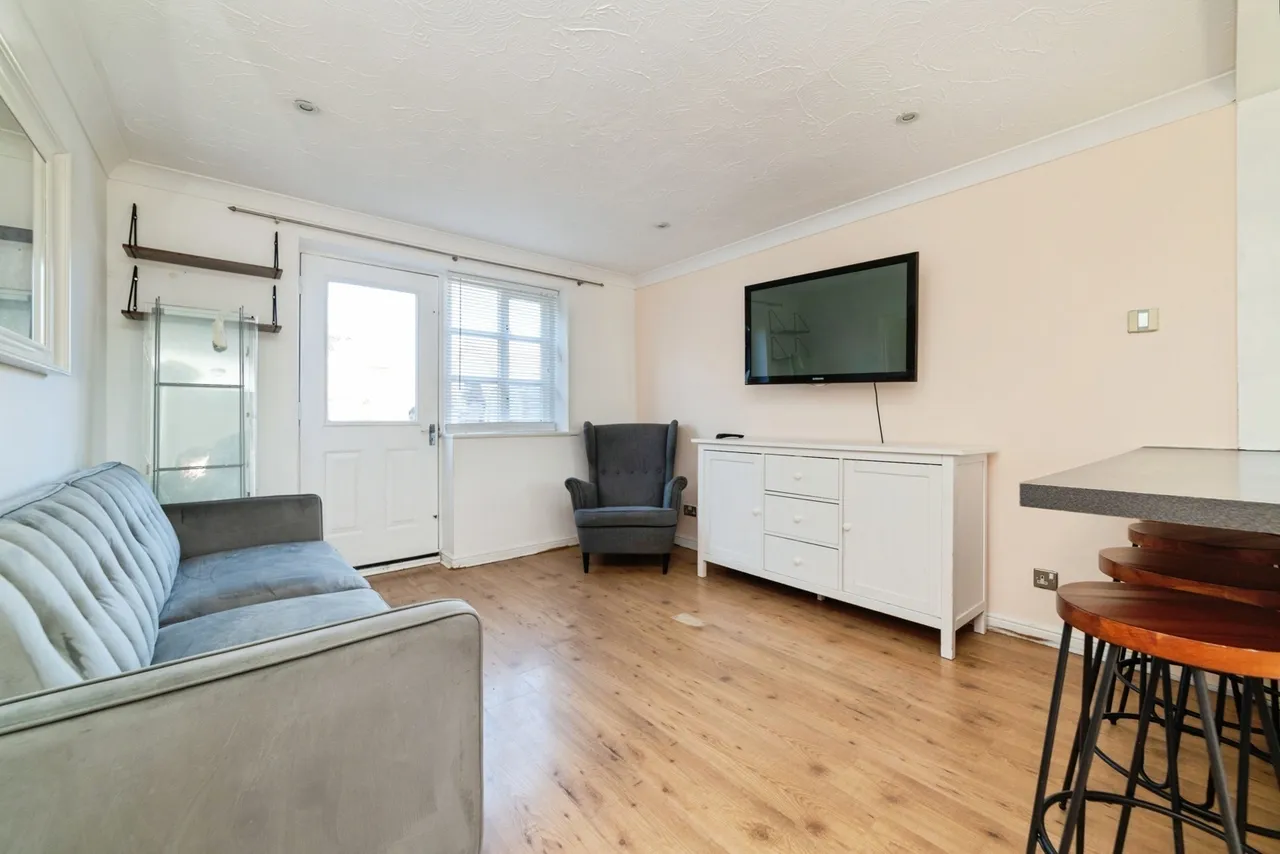 Augustus Gate, Stevenage, Hertfordshire, SG2, photo 4