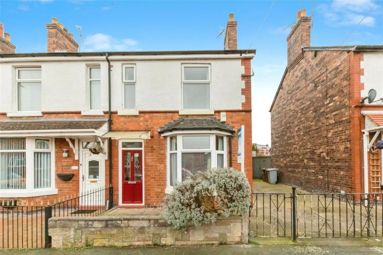3 bed house to rent — Bedford St, Crewe