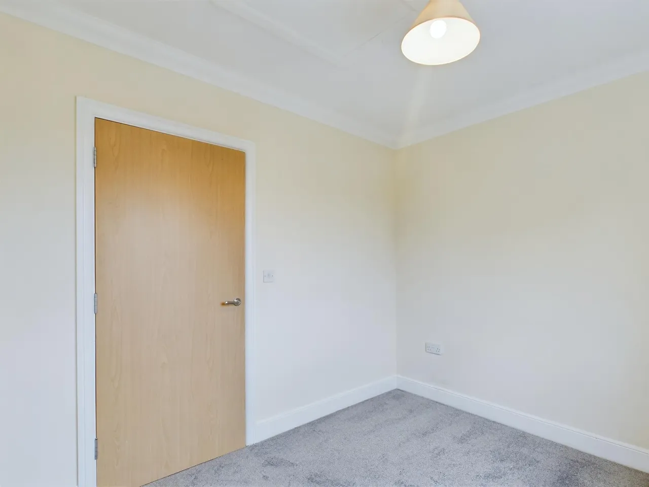 Richards Field, Chineham, RG24, photo 8