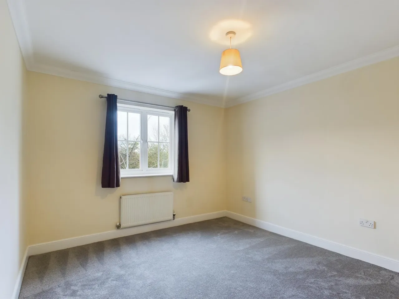 Richards Field, Chineham, RG24, photo 4