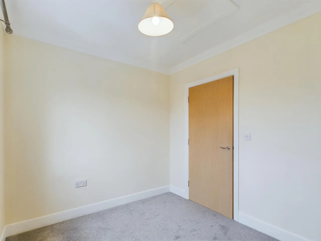 Richards Field, Chineham, RG24, photo 7