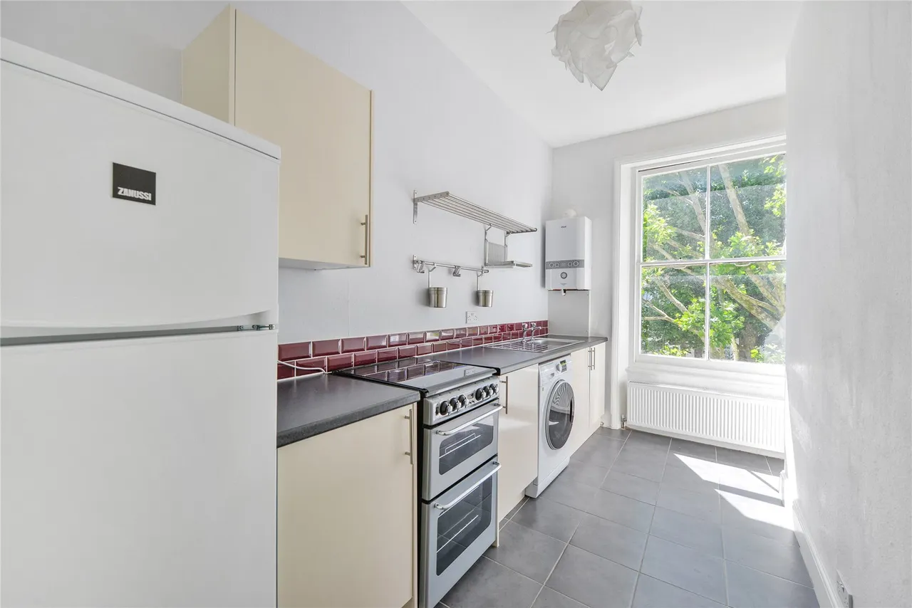 Ladbroke Grove, London, W10, photo 2