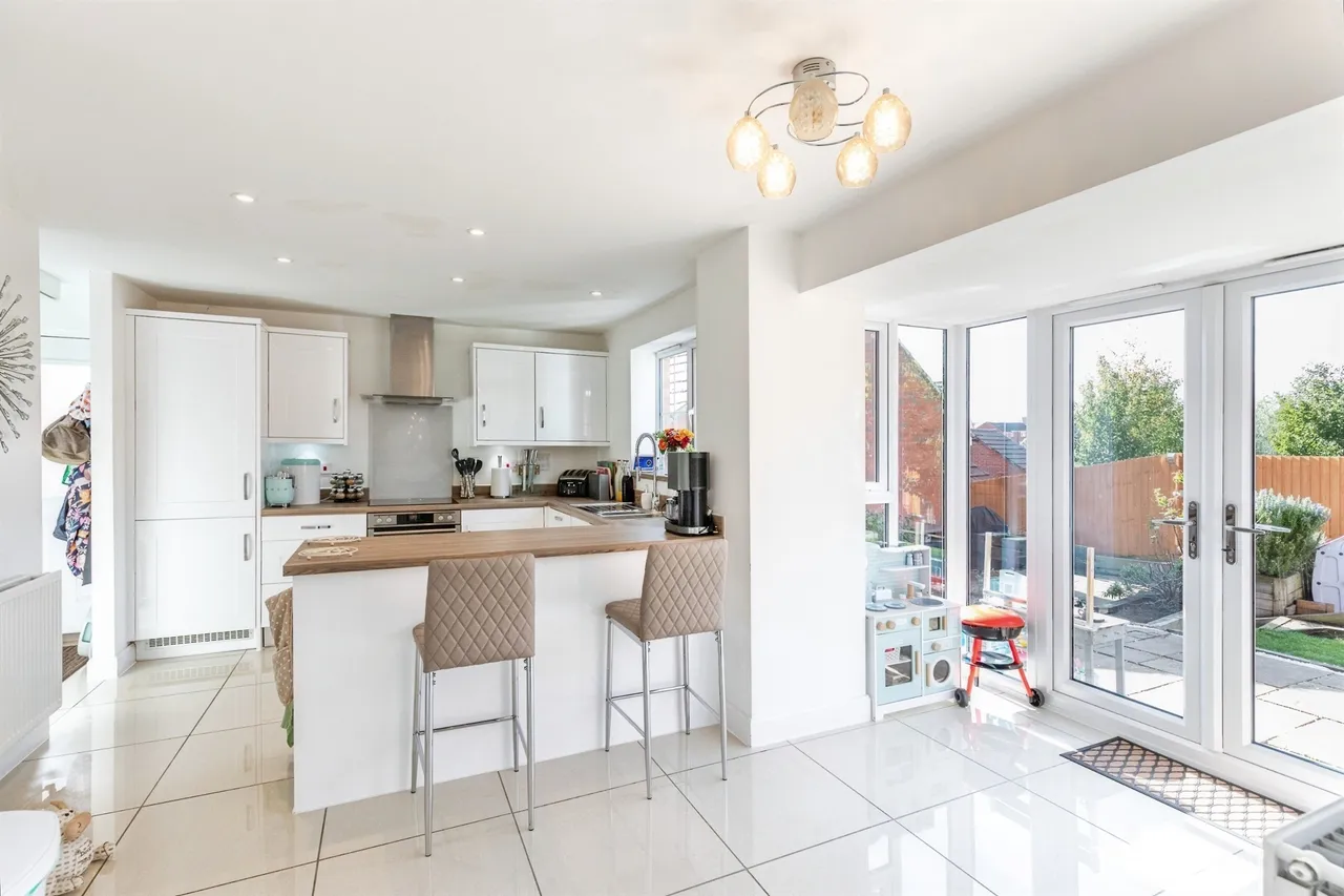 Aintree Road, Corby, NN18, photo 9