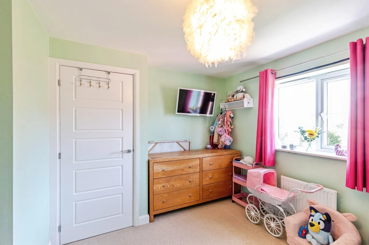 Aintree Road, Corby, NN18, photo 18