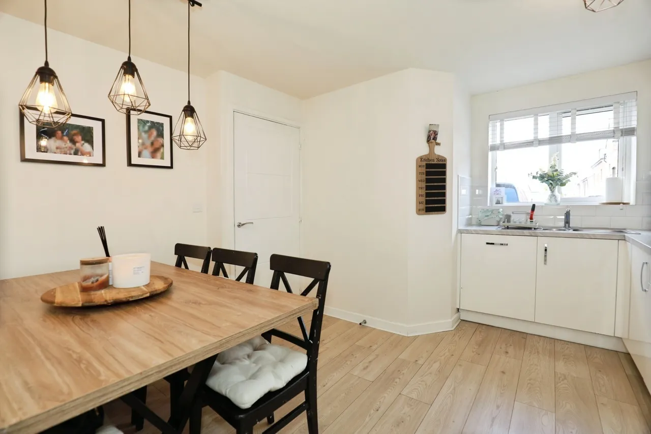 Dartmoor Close, Winsford, Cheshire, CW7, photo 6