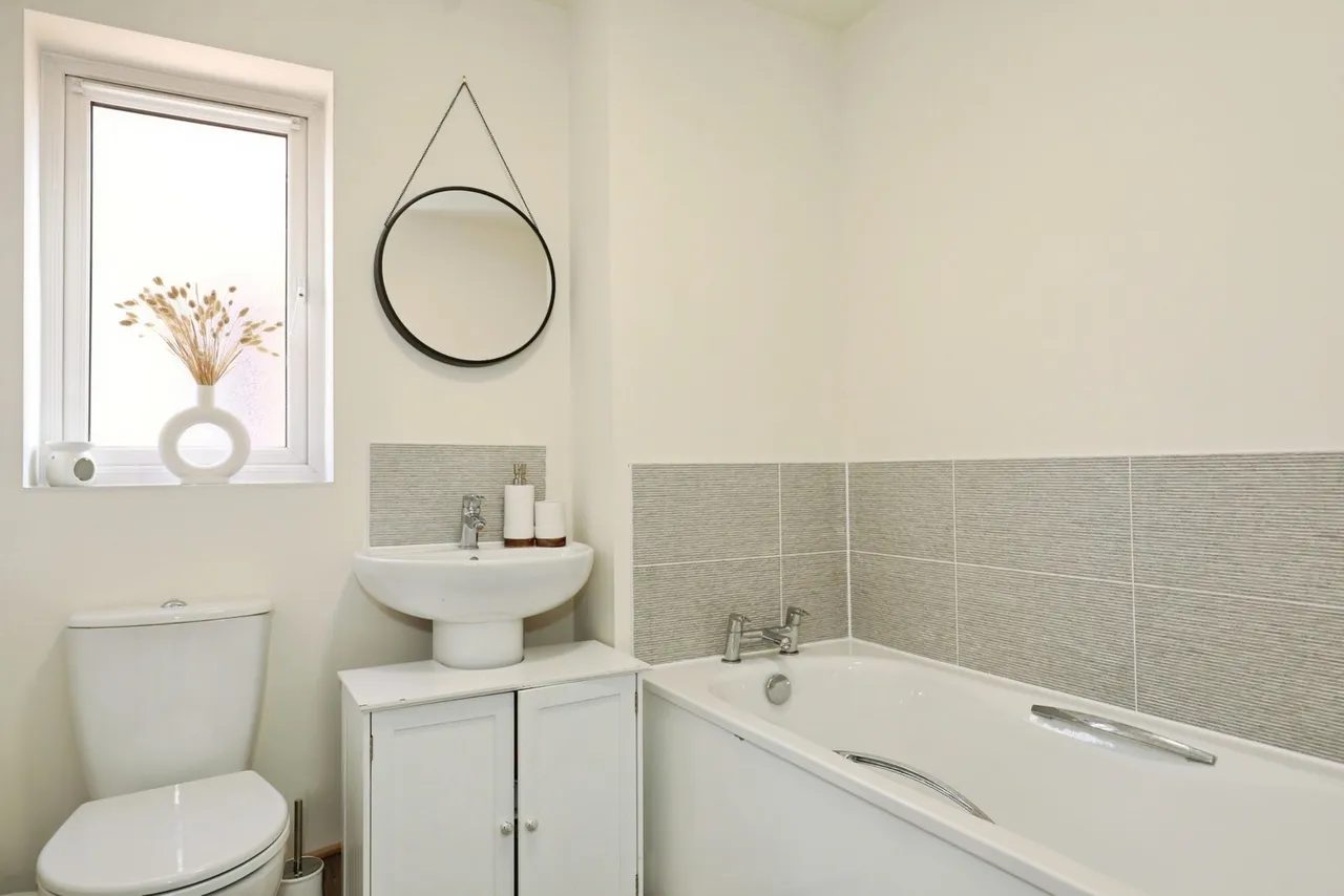 Dartmoor Close, Winsford, Cheshire, CW7, photo 17