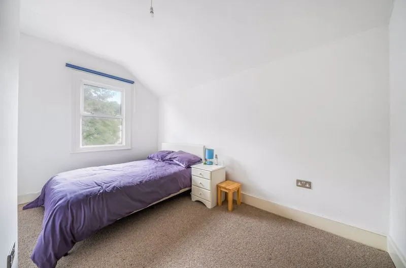Little Roke Avenue, Kenley CR8 5NG, photo 6