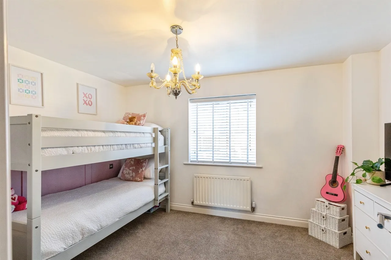 School Lane, Higham Ferrers, NN10, photo 7