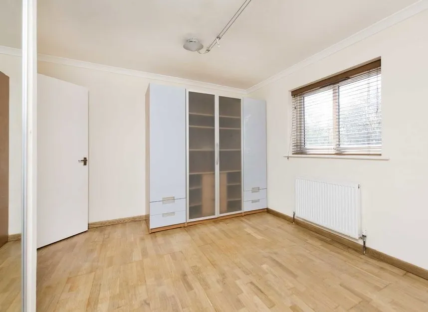 Wheatley Close, Hendon, NW4, photo 5