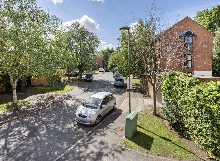 Wheatley Close, Hendon, NW4, photo 8