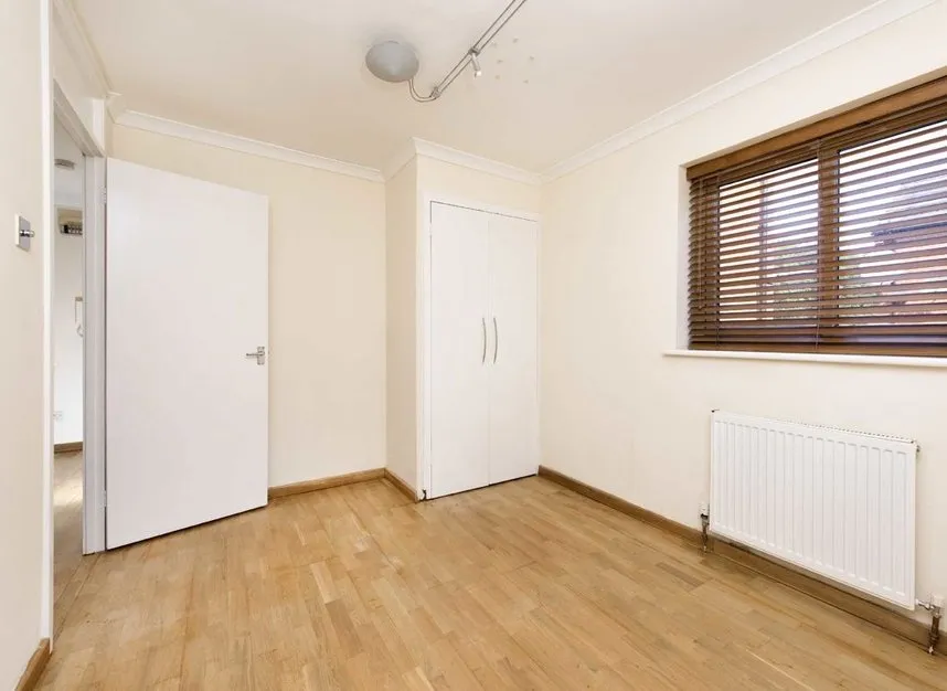 Wheatley Close, Hendon, NW4, photo 6