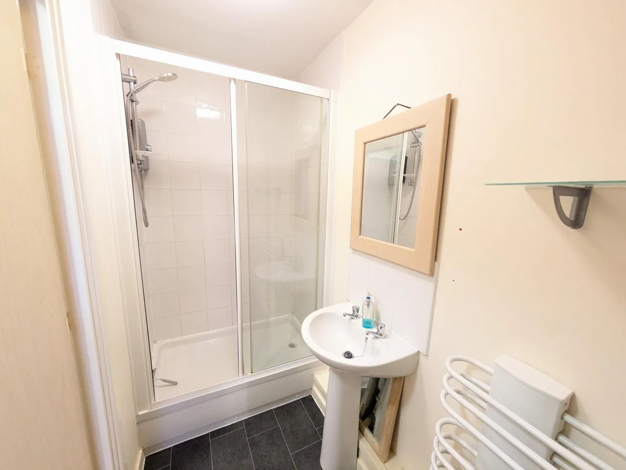 Cromford Court, Grantham, NG31, photo 9