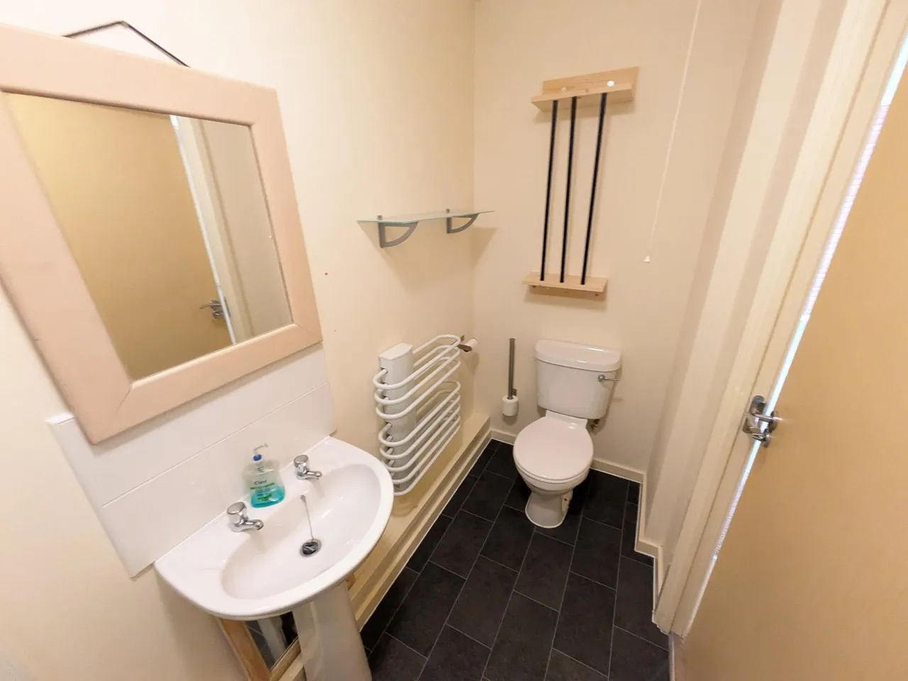 Cromford Court, Grantham, NG31, photo 10