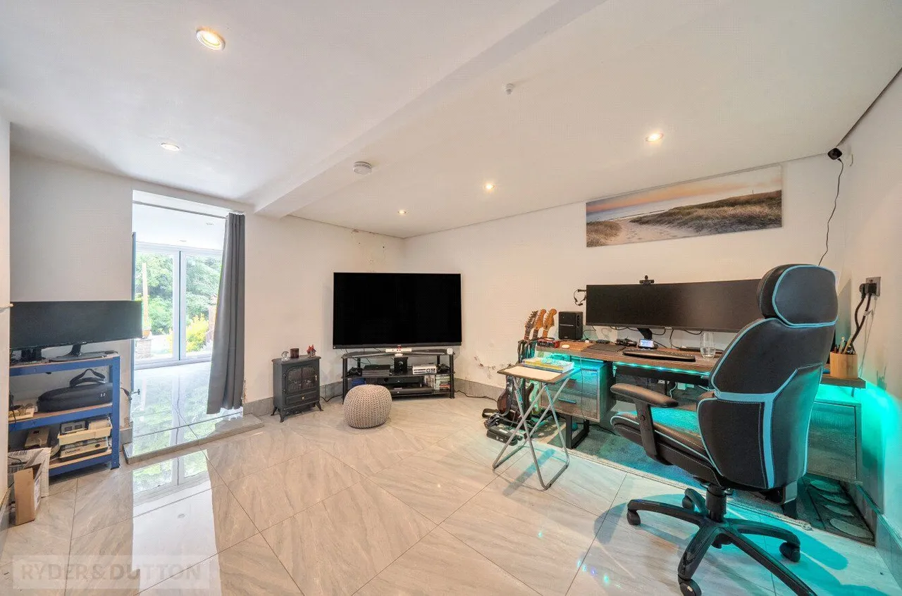 Claxton Avenue, Blackley, M9, photo 16