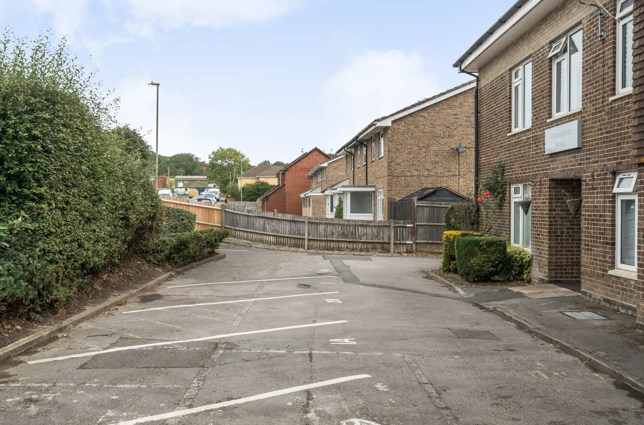 Claylands Road, Bishops Waltham, SO32, photo 10