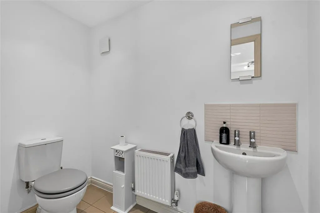 Hillside Gardens, Wittering, PE8, photo 11