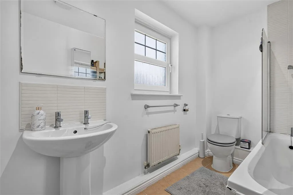 Hillside Gardens, Wittering, PE8, photo 12